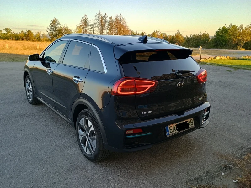 Kia Niro Niro, снимка 11 - Автомобили и джипове - 52977111