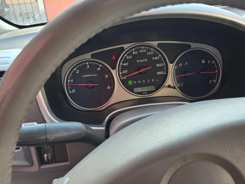 Isuzu D-max, снимка 13 - Автомобили и джипове - 53540418