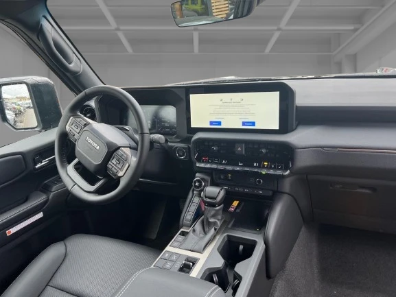 Toyota Land cruiser 2.8 D-4D = NEW = Executive Гаранция, снимка 7 - Автомобили и джипове - 53562822