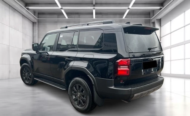 Toyota Land cruiser 2.8 D-4D = NEW = Executive Гаранция, снимка 2 - Автомобили и джипове - 53562822