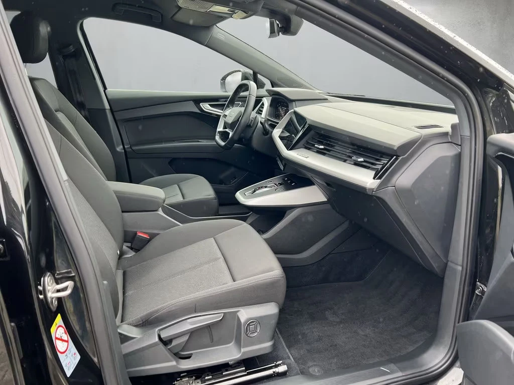 Audi Q4 35 e-TRON/S-LINE/MATRIX/CAM/NAVI/157D - изображение 6