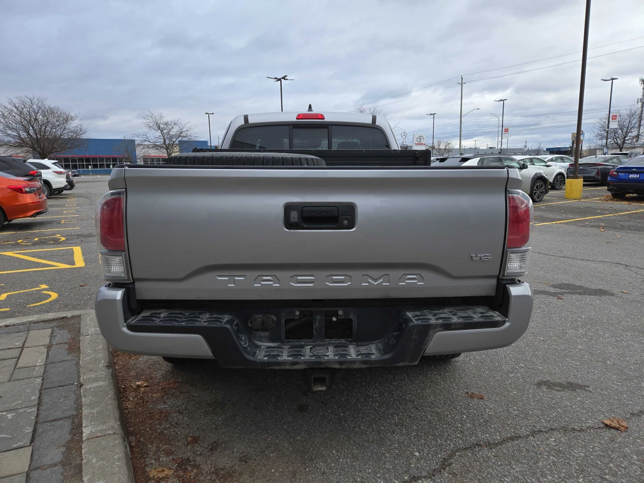 Toyota Tacoma CARFAX* АВТОФИНАНСИРАНЕ* БЕЗ ПЪРВОНАЧАЛНА ВНОСКА*  - изображение 4