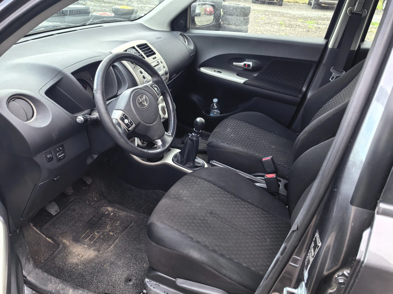 Toyota Urban Cruiser 1.4 D4D 4x4, снимка 7 - Автомобили и джипове - 54006066