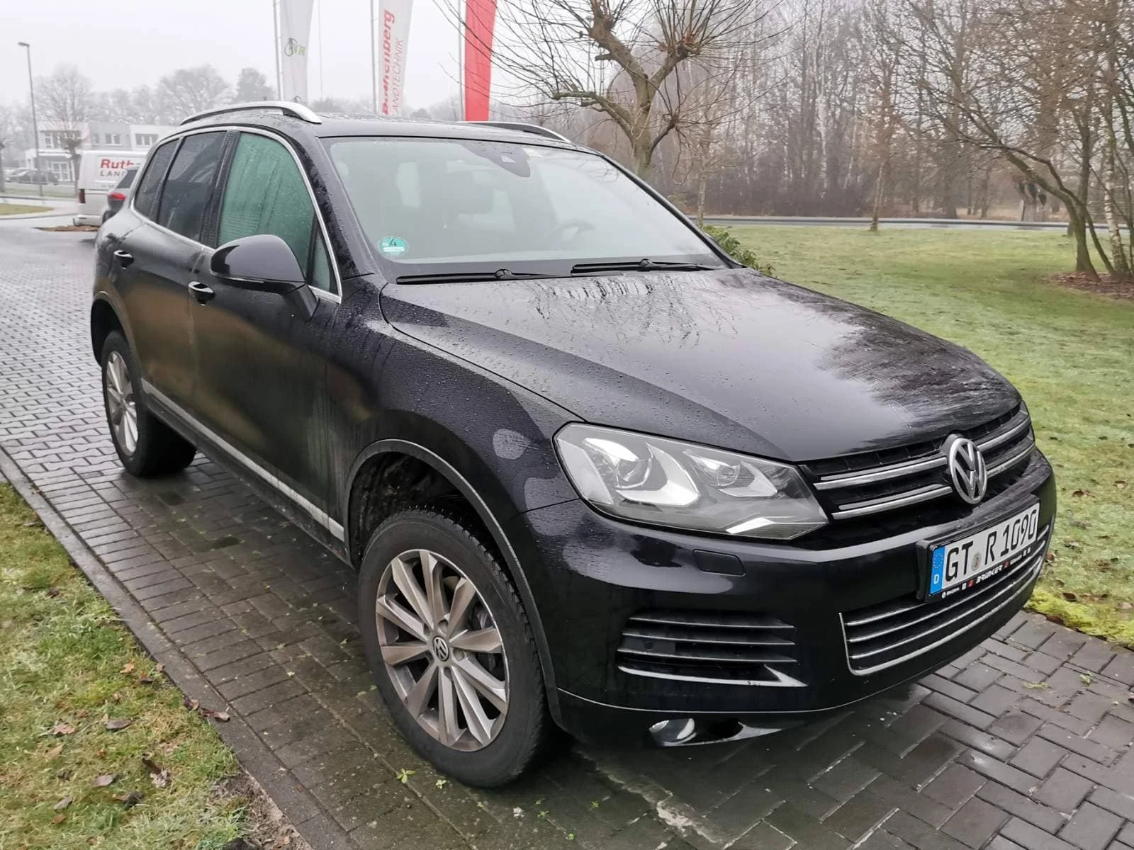 VW Touareg, снимка 2 - Автомобили и джипове - 54068870