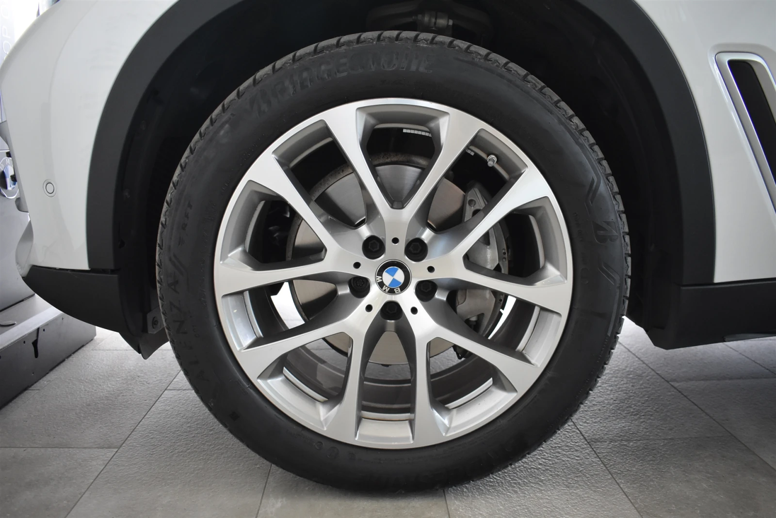 BMW X5 xDrive40i, снимка 5 - Автомобили и джипове - 54470142