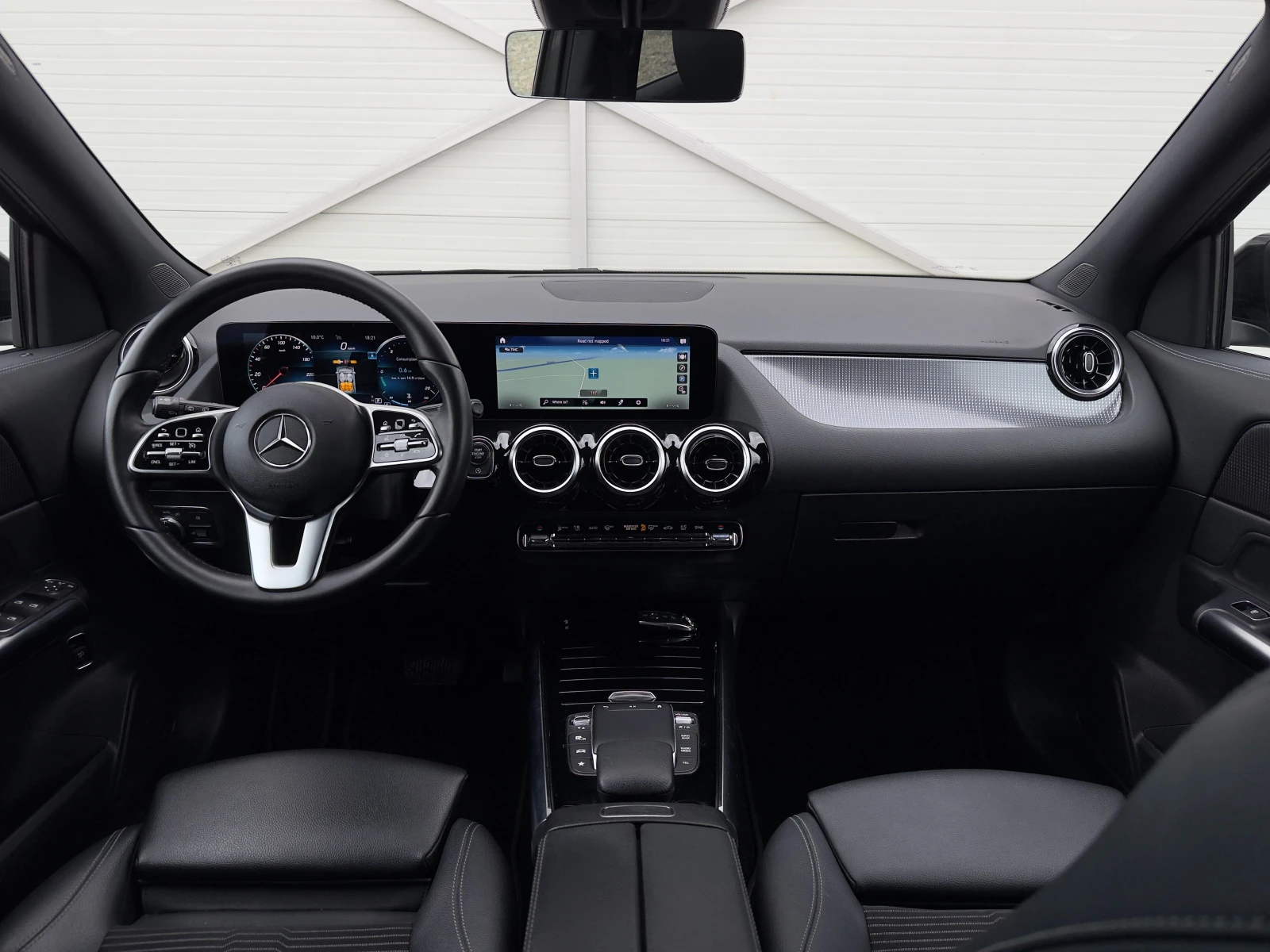 Mercedes-Benz GLA 200 2.0d Digital/Навигация/Full Led/Собствен лизинг, снимка 13 - Автомобили и джипове - 54478303