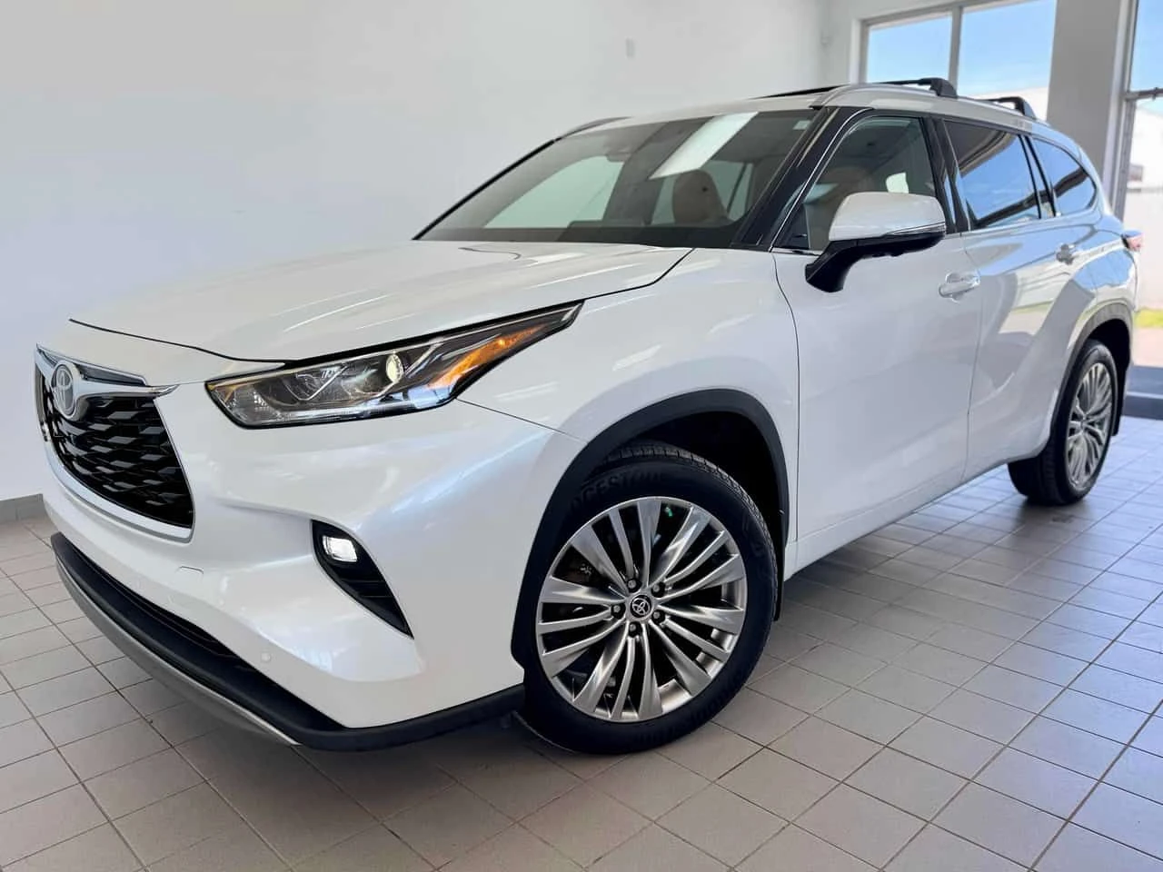Toyota Highlander Limited AWD| 360| ПАНОРАМА| ПОДГРЕВИ| ОБДУХ| CARFX