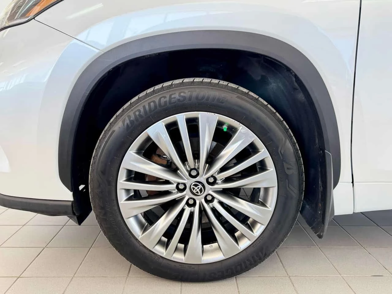 Toyota Highlander Limited AWD| 360| ПАНОРАМА| ПОДГРЕВИ| ОБДУХ| CARFX, снимка 8 - Автомобили и джипове - 54683721