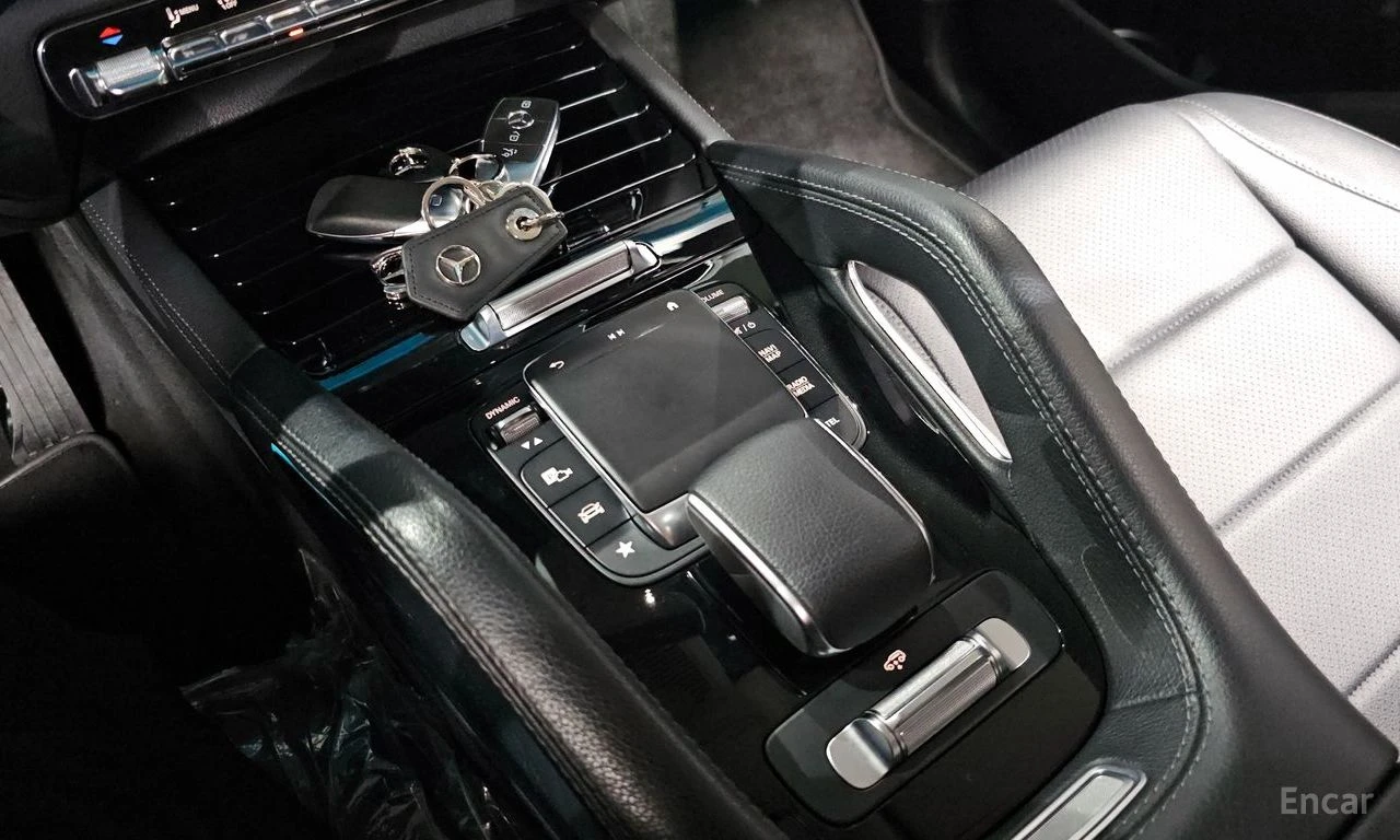 Mercedes-Benz GLE 300 d 4MATIC* PPF* ПОДГРЕВ* ПАМЕТ* KEYLESS* КАМЕРА* , снимка 13 - Автомобили и джипове - 54779923