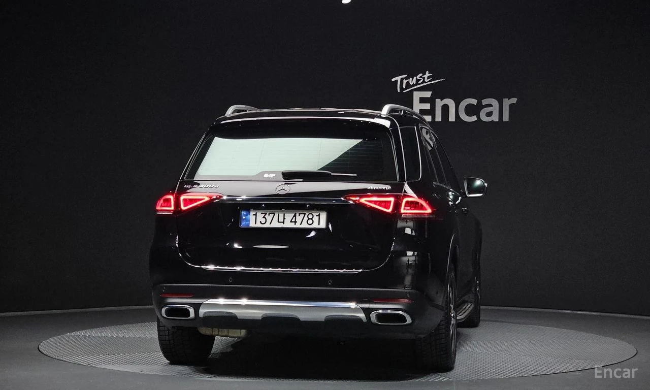 Mercedes-Benz GLE 300 d 4MATIC* PPF* ПОДГРЕВ* ПАМЕТ* KEYLESS* КАМЕРА* , снимка 4 - Автомобили и джипове - 54779923