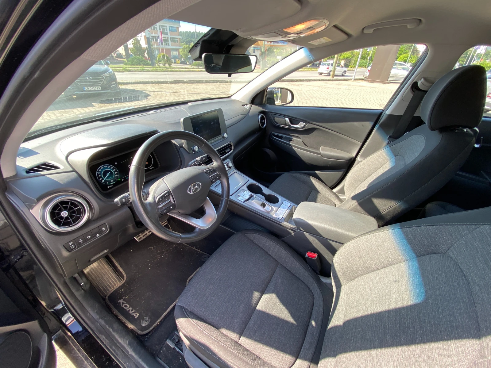 Hyundai Kona Electric 39, 2 kWh 136 к.с., снимка 8 - Автомобили и джипове - 55129919