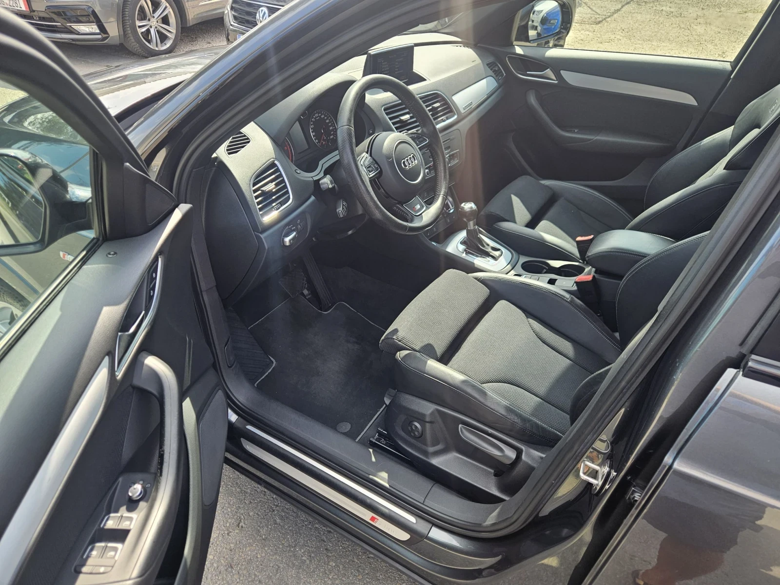 Audi Q3 2.0 tdi 140 k.c. S-LINE, снимка 7 - Автомобили и джипове - 55455569