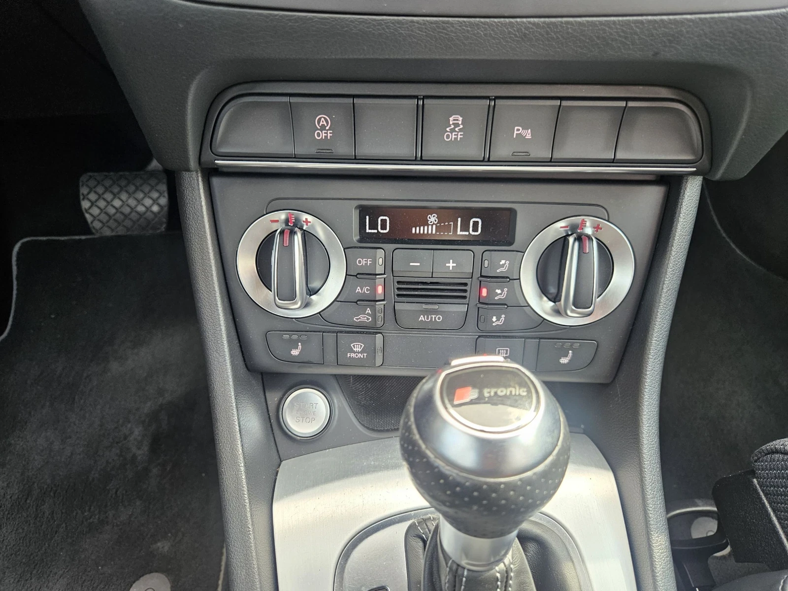 Audi Q3 2.0 tdi 140 k.c. S-LINE, снимка 13 - Автомобили и джипове - 55455569