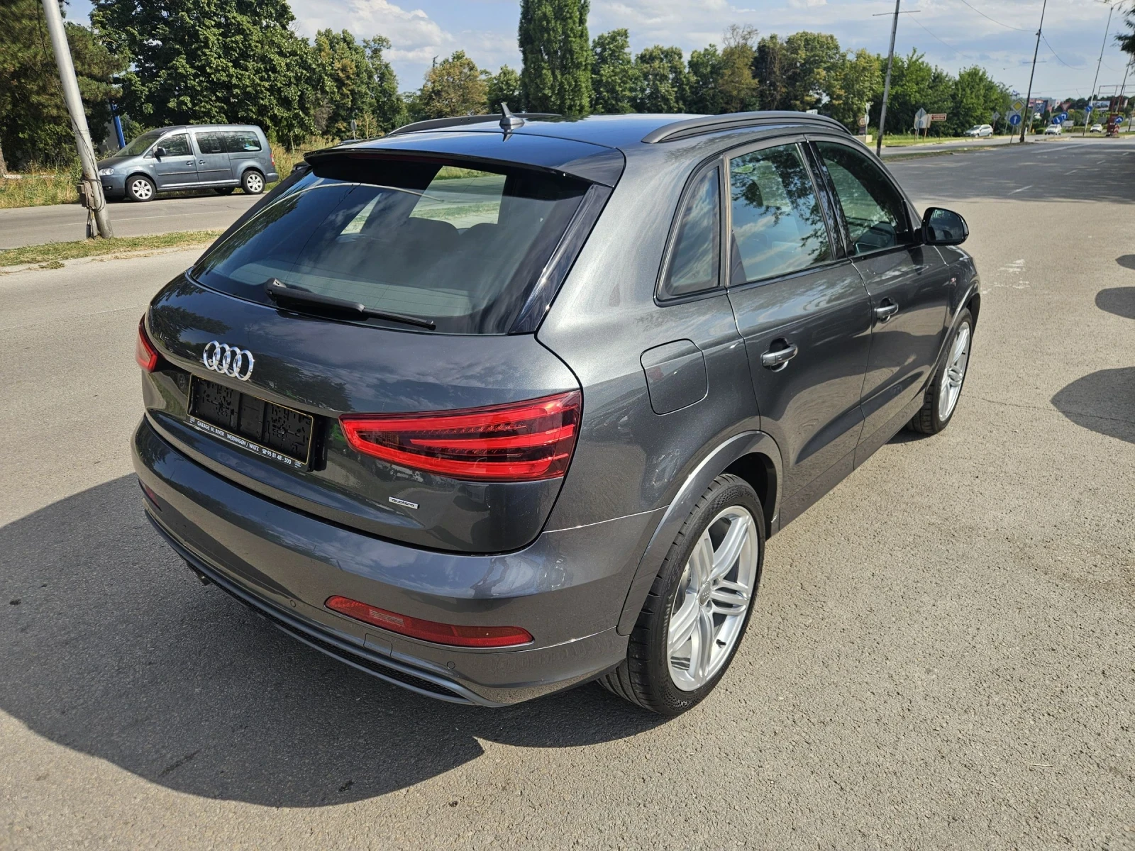 Audi Q3 2.0 tdi 140 k.c. S-LINE, снимка 4 - Автомобили и джипове - 55455569
