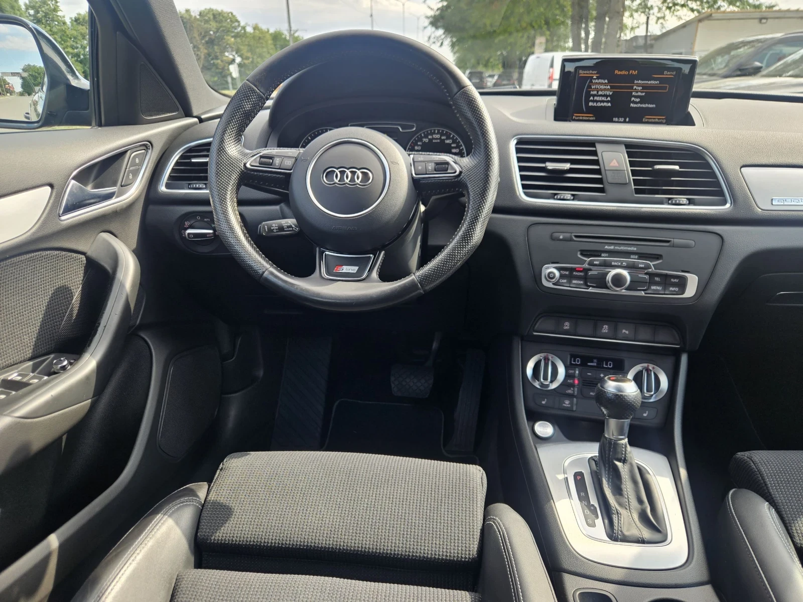 Audi Q3 2.0 tdi 140 k.c. S-LINE, снимка 12 - Автомобили и джипове - 55455569