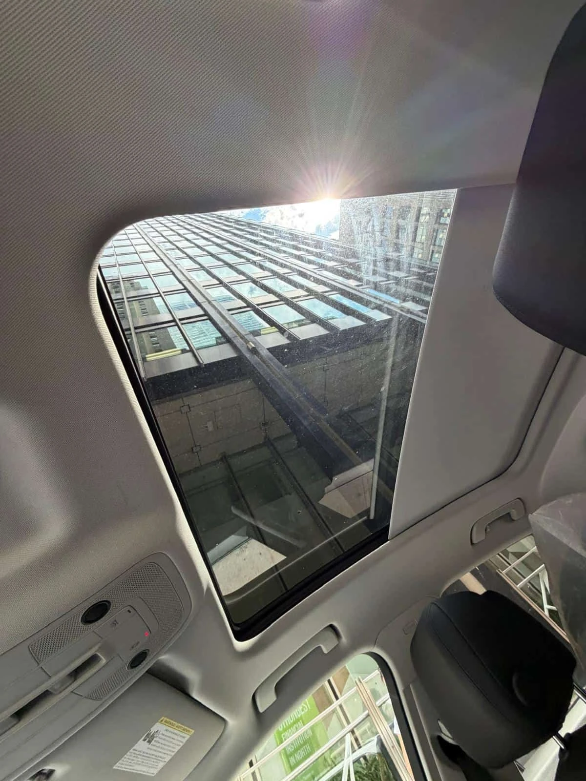 Audi Q3 * Komfort * CARFAX * ОПЦИЯ ЗА ФИНАНСИРАНЕ * , снимка 15 - Автомобили и джипове - 55731083