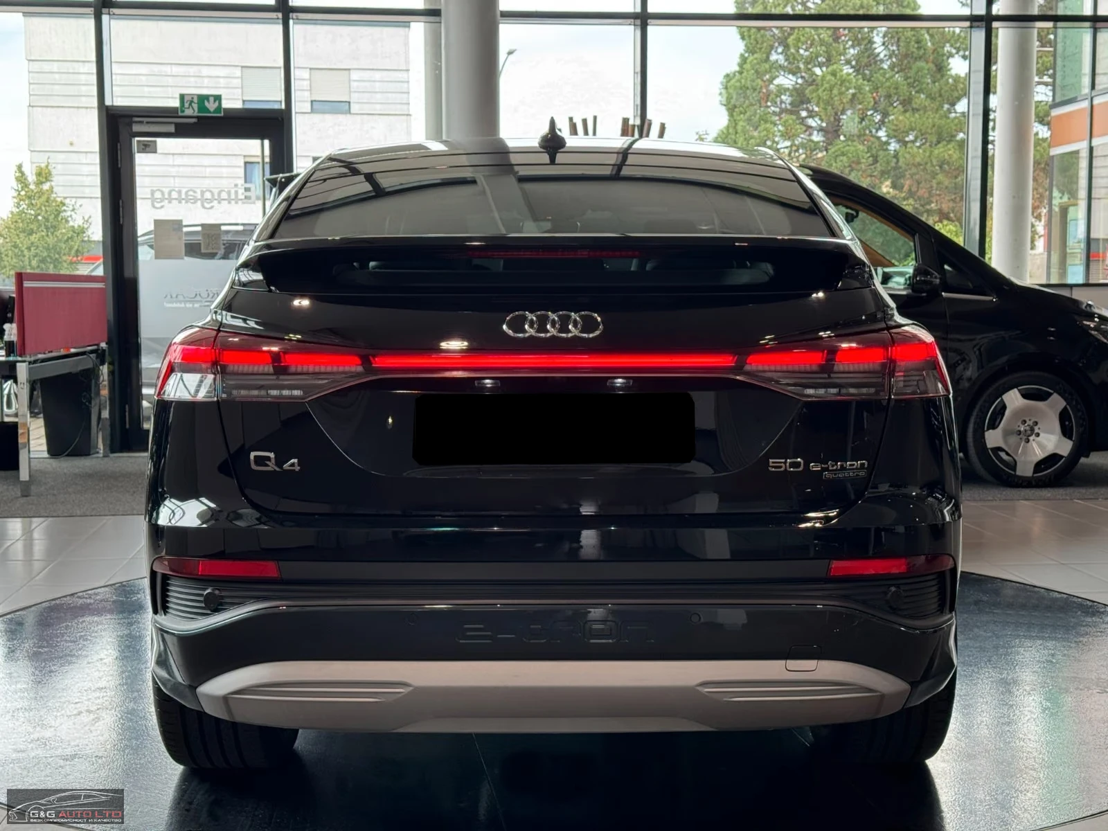 Audi Q4 E-TRON 50/SP.B./4X4/299HP/S-LINE/MATRIX/361h | Mobile.bg � ����������� 4