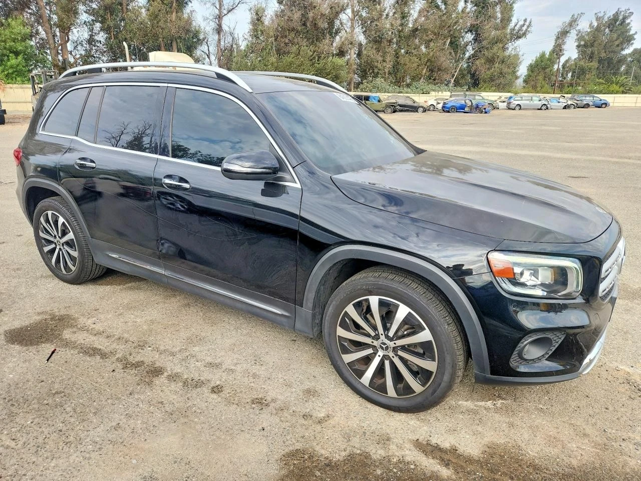 Mercedes-Benz GLB 250 4MATIC, снимка 4 - Автомобили и джипове - 56711597