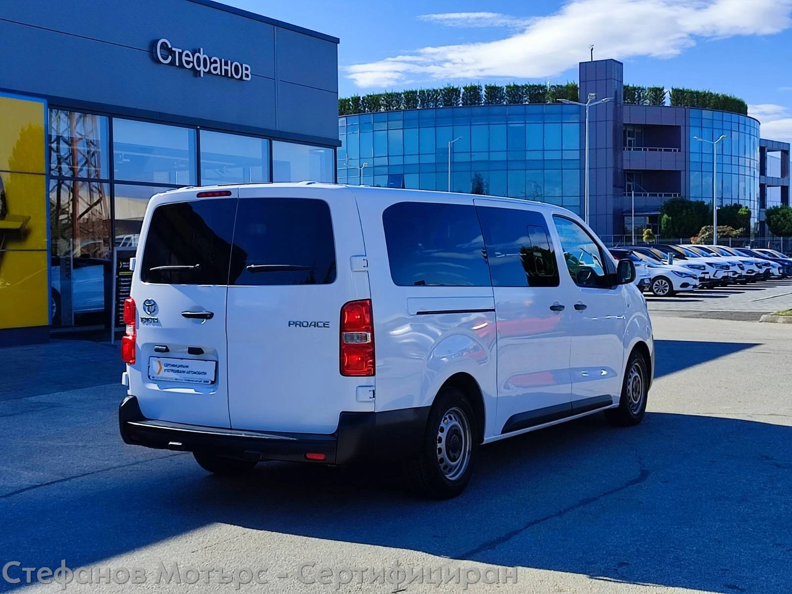 Toyota Proace PROACE L2H1 8+ 1 2.0 Diesel (120HP) AT8 - изображение 8