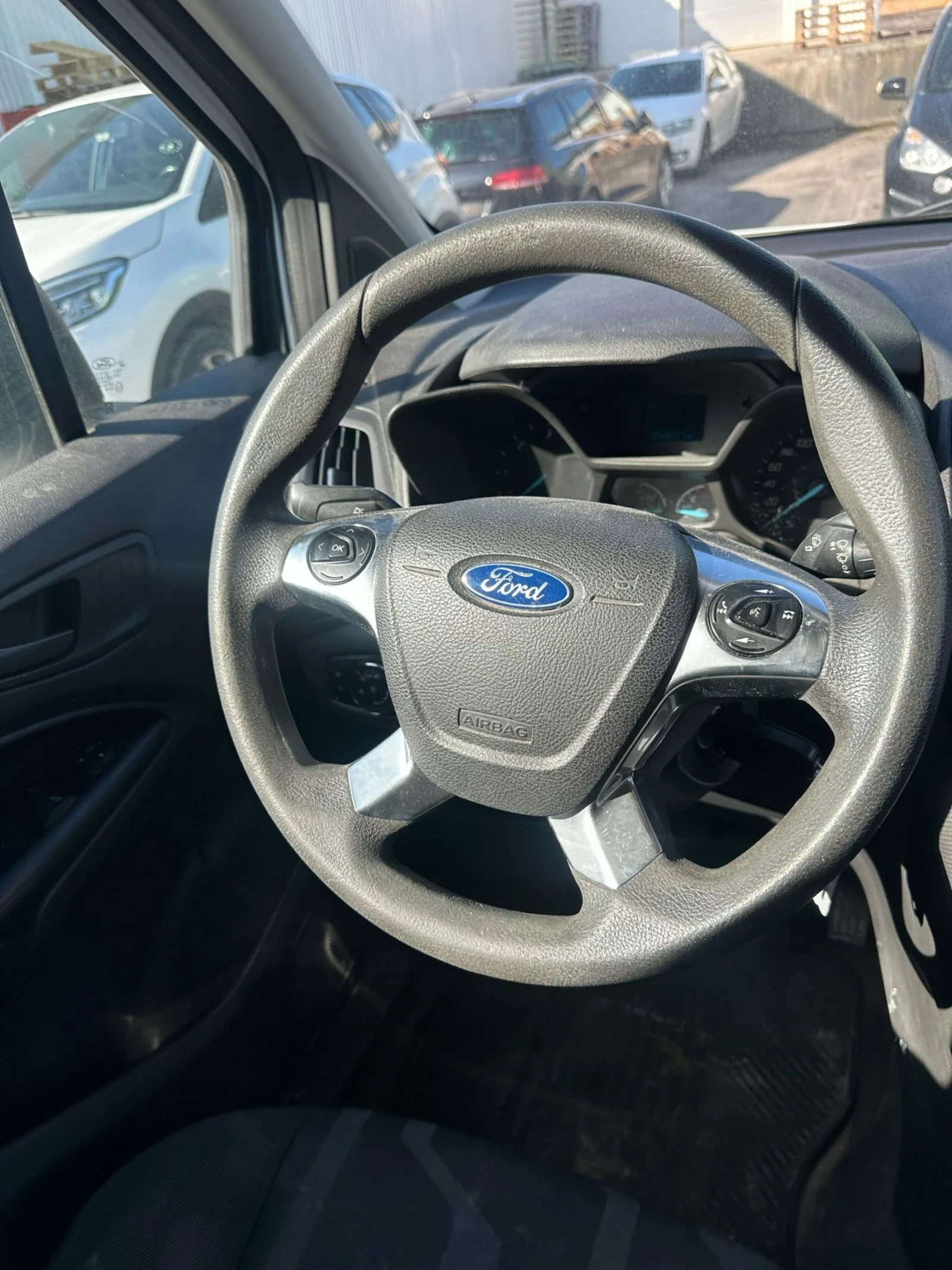 Ford Transit Connect / 1.6TDCI 95hp / AC / EU5 - изображение 7