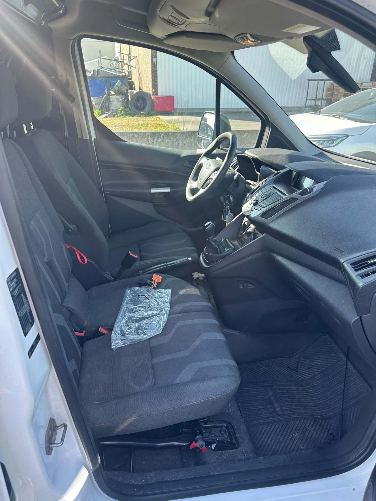 Ford Transit Connect / 1.6TDCI 95hp / AC / EU5 - изображение 5