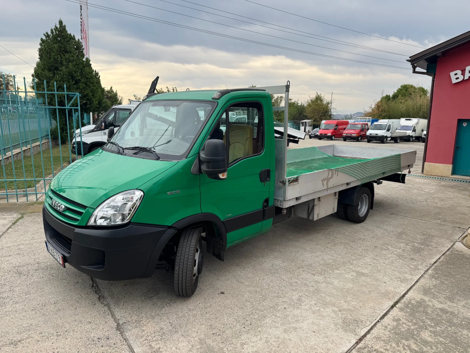 Iveco Daily 3.0HPI* 35C18* Климатик* 4.90 метра каросерия - изображение 5