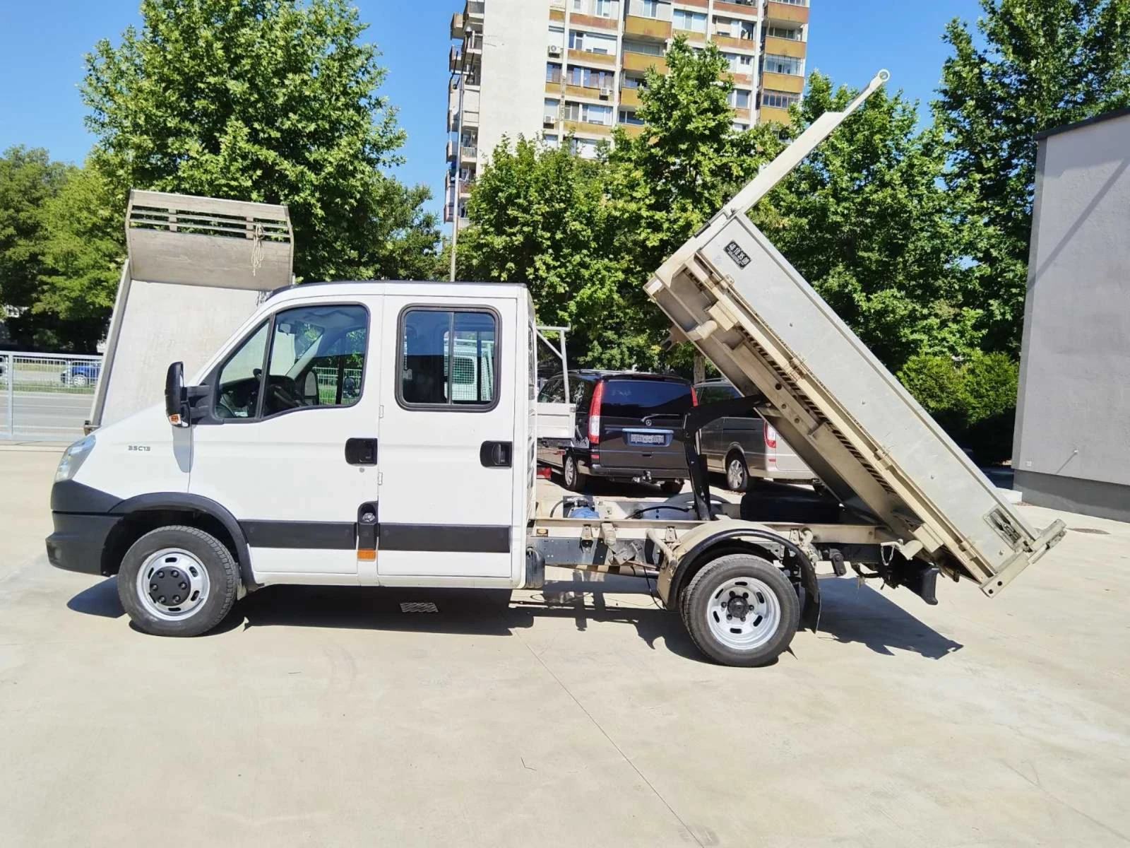 Iveco 35c13 7места швейцарски, снимка 3 - Бусове и автобуси - 54854080