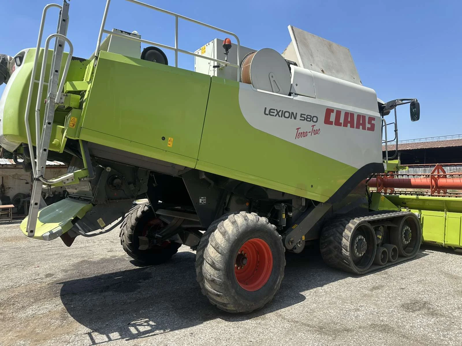 Комбайн Claas LEXION 580 TT- НАЛИЧНА И НАМАЛЕНА! - изображение 3