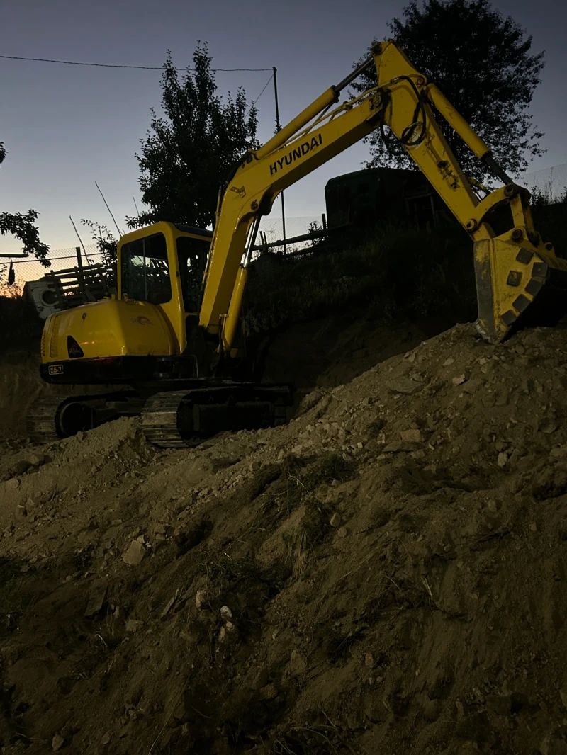 Багер Hyundai Робекс, снимка 2 - Индустриална техника - 52267198