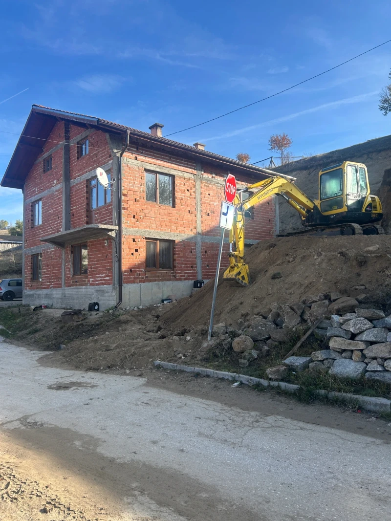 Багер Hyundai Робекс, снимка 2 - Индустриална техника - 52267198