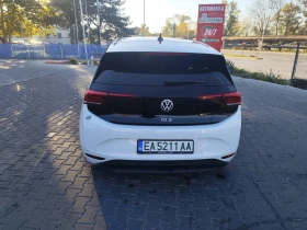 VW ID.3 70kw/204HP/PRO/Термопомпа /Автокаско , снимка 3