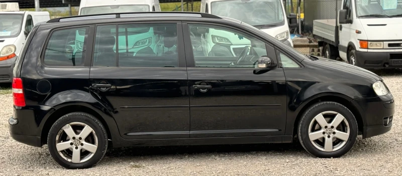 VW Touran 1.9TDI/105кс, снимка 8 - Автомобили и джипове - 47545224