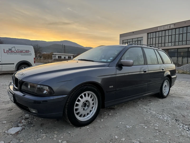 BMW 523, снимка 1 - Автомобили и джипове - 48032234