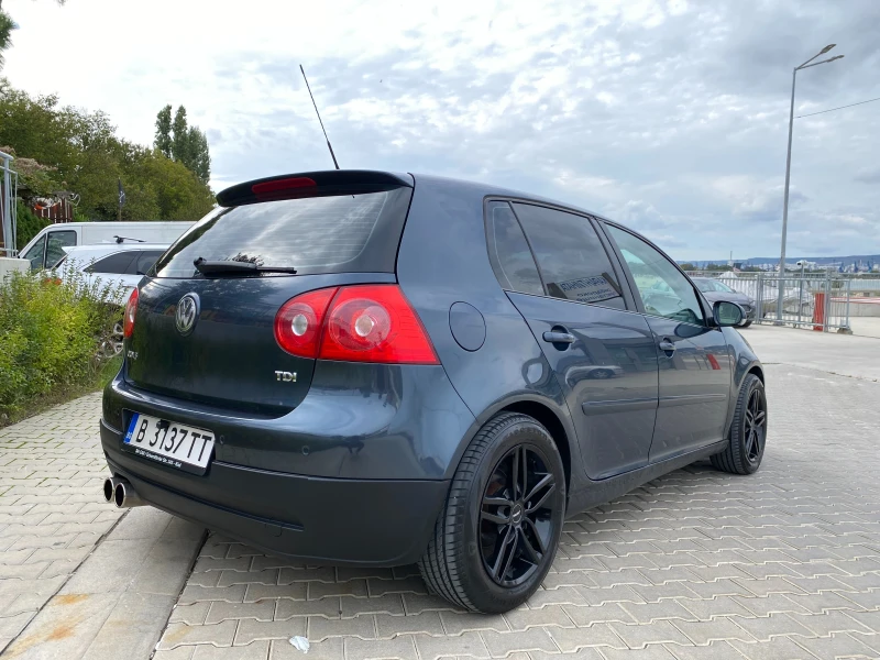 VW Golf 5, снимка 4 - Автомобили и джипове - 48393616