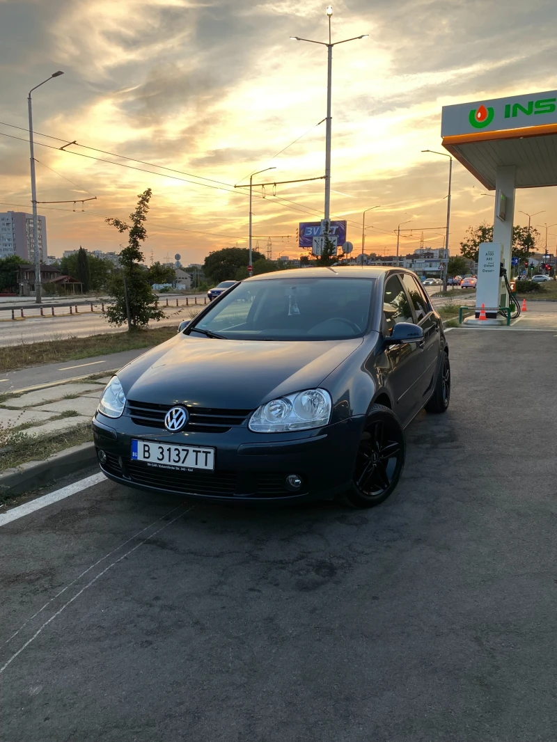 VW Golf 5, снимка 13 - Автомобили и джипове - 48393616