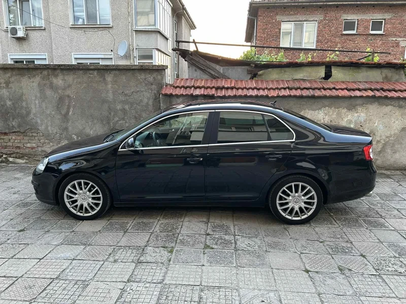 VW Jetta, снимка 4 - Автомобили и джипове - 48562133