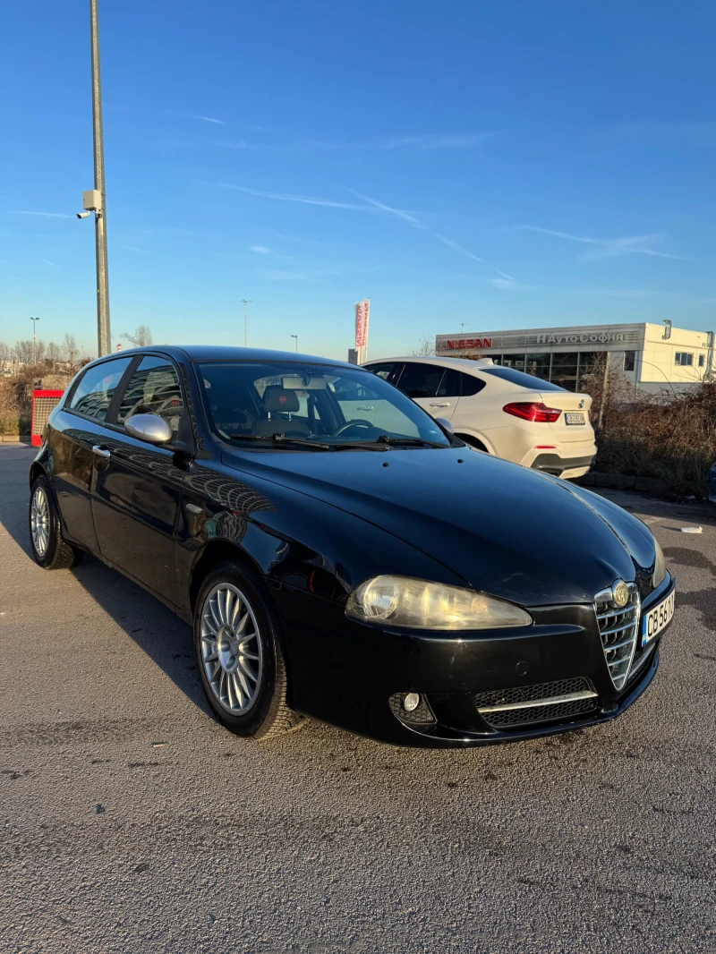 Alfa Romeo 147 1.9 Jtd, снимка 4 - Автомобили и джипове - 48578629