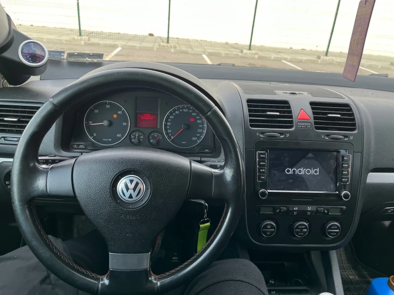 VW Golf 1.9 TDI, снимка 3 - Автомобили и джипове - 48962417