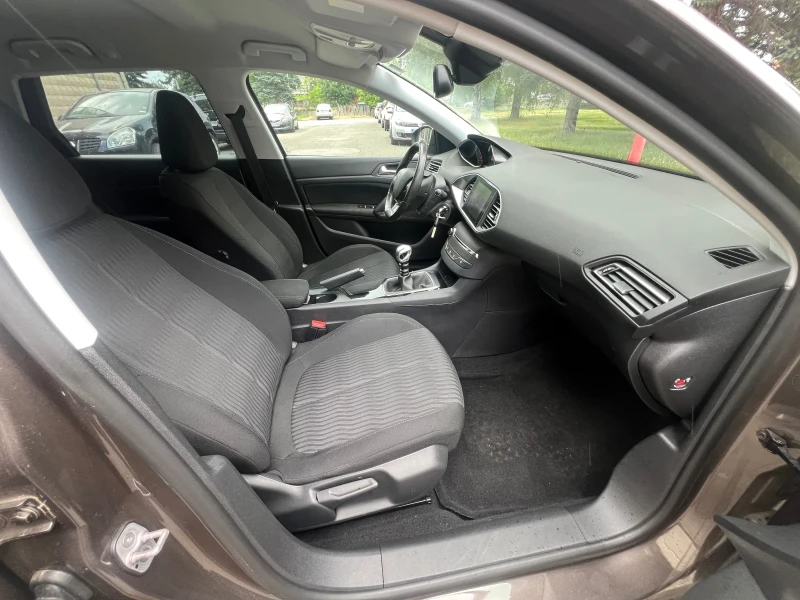 Peugeot 308 1.2 131к, снимка 9 - Автомобили и джипове - 50747180