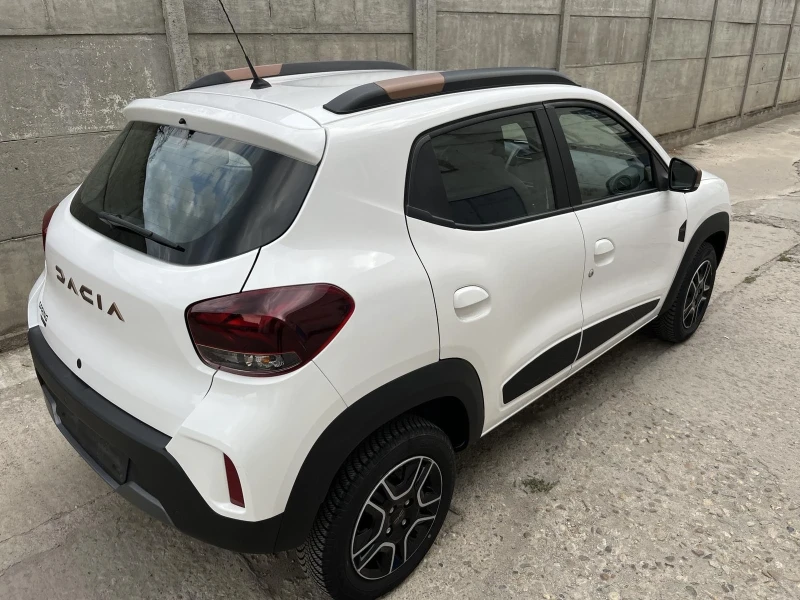 Dacia Spring  Extreme 65 kc CCS, снимка 2 - Автомобили и джипове - 52461681