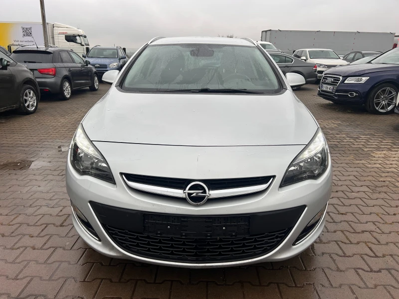 Opel Astra 1.7CDTI NAVI EURO 5, снимка 3 - Автомобили и джипове - 51963222