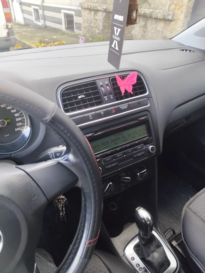 VW Polo, снимка 16 - Автомобили и джипове - 52031676