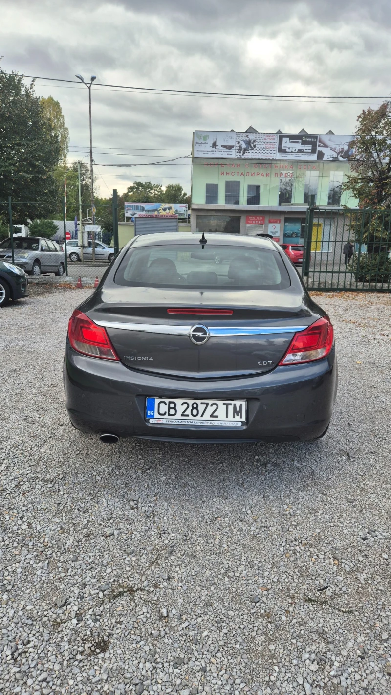 Opel Insignia 2.0 CDTI, снимка 4 - Автомобили и джипове - 52041807