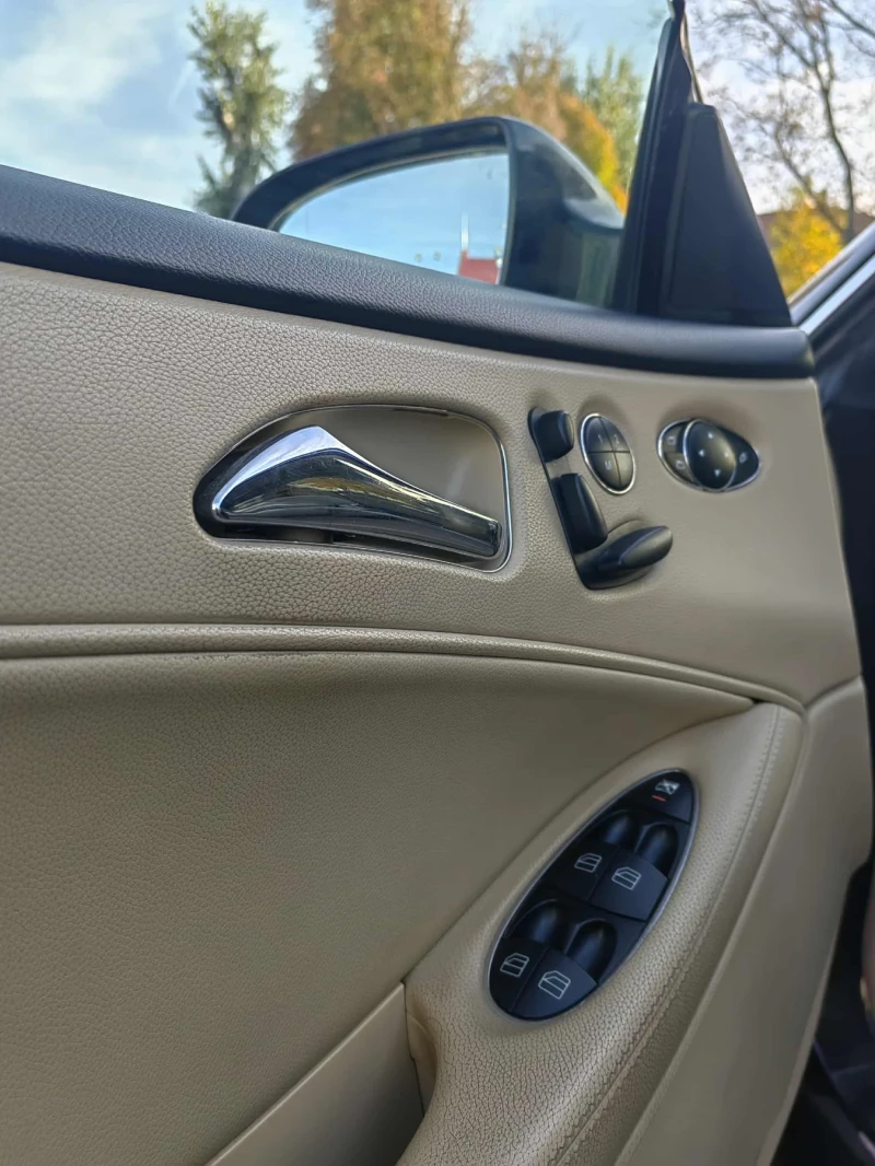 Mercedes-Benz 320, снимка 5 - Автомобили и джипове - 52842116