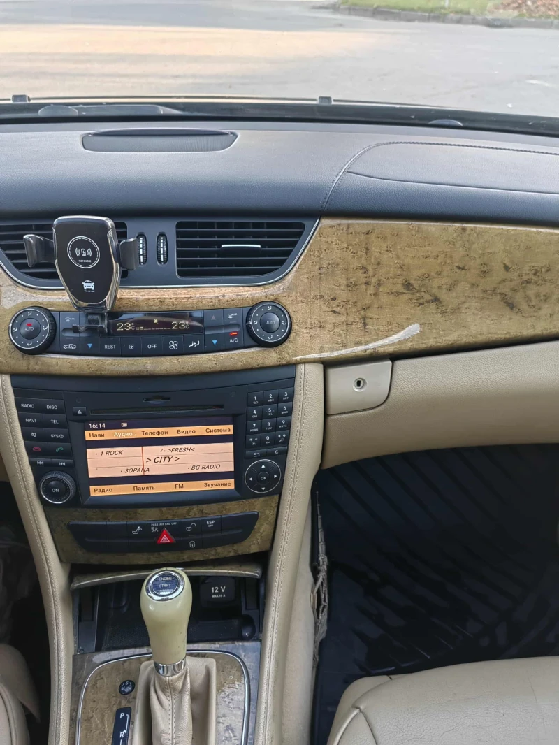 Mercedes-Benz 320, снимка 10 - Автомобили и джипове - 52842116