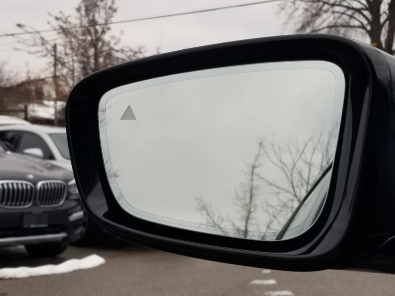 BMW 330 Xi* 2ключа* Digital* Blind Spot, снимка 8 - Автомобили и джипове - 52681564