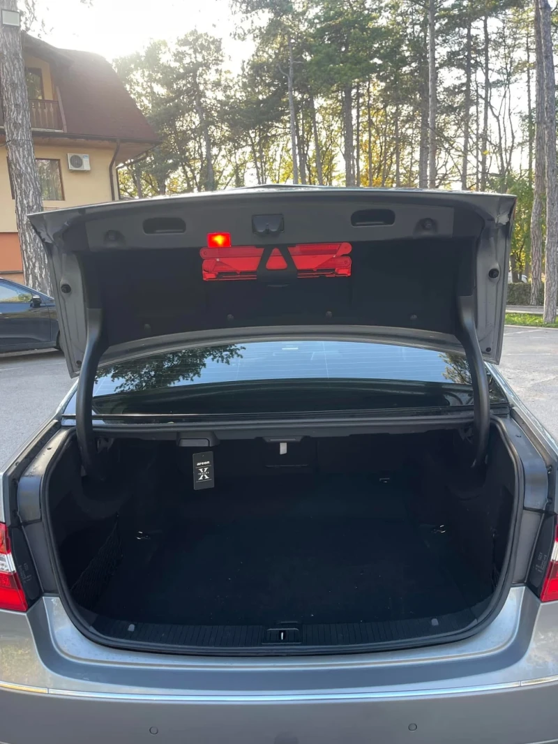 Mercedes-Benz E 350, снимка 10 - Автомобили и джипове - 52808484