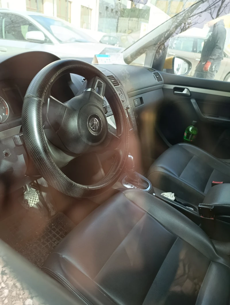 VW Touran Tsi, снимка 5 - Автомобили и джипове - 52827048