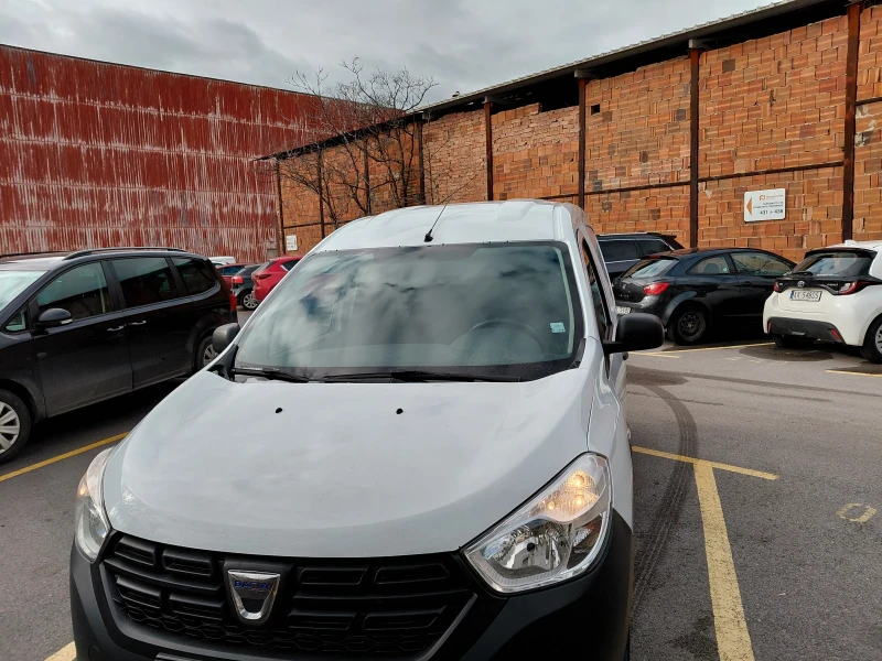 Dacia Dokker 1.6 ФАБРИЧНА ГАЗОВА LPG, снимка 10 - Автомобили и джипове - 53102207