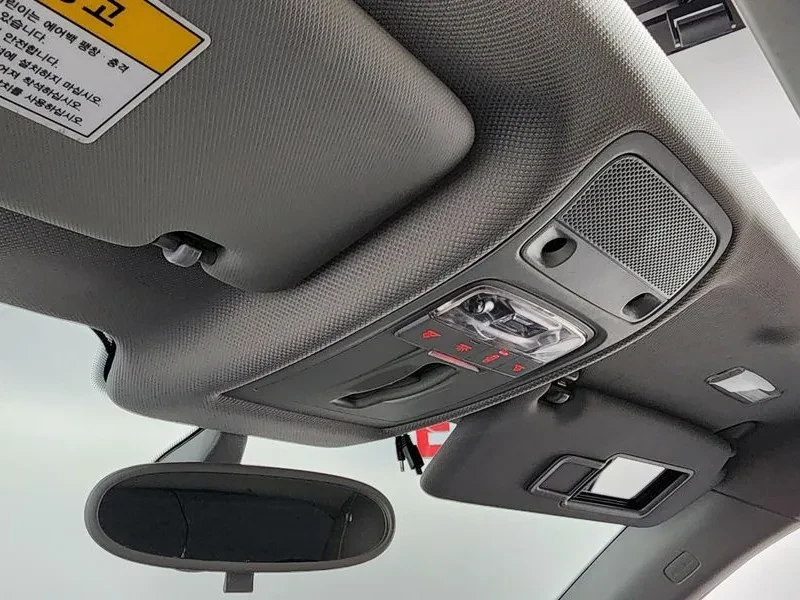 Audi A1 1.6 TDI, снимка 17 - Автомобили и джипове - 54125154